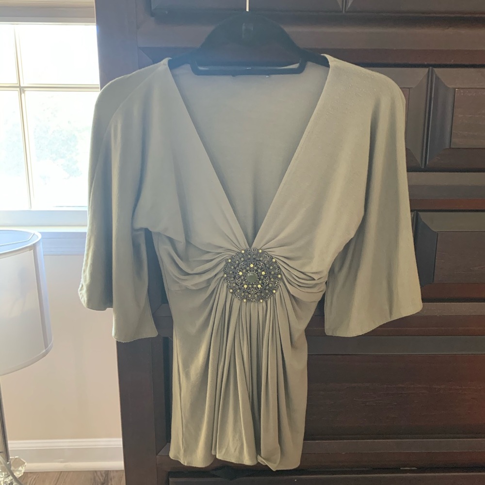 Women’s Sky top.